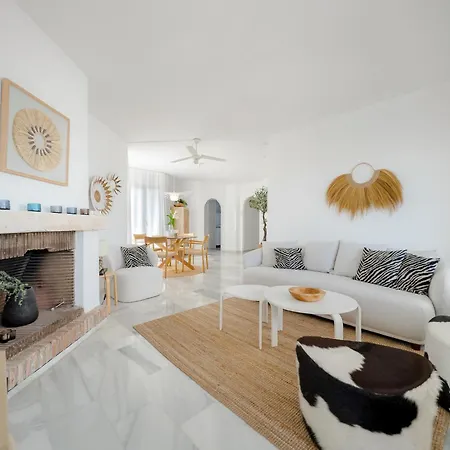 K12 Antares - Marbella